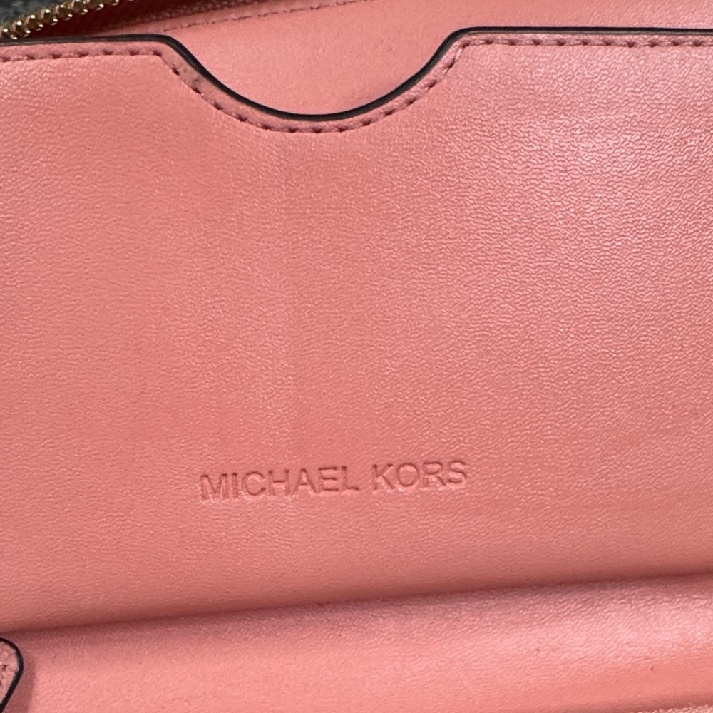 Michael Kors Coral leather Wristlet Clutch - Picture 10 of 16